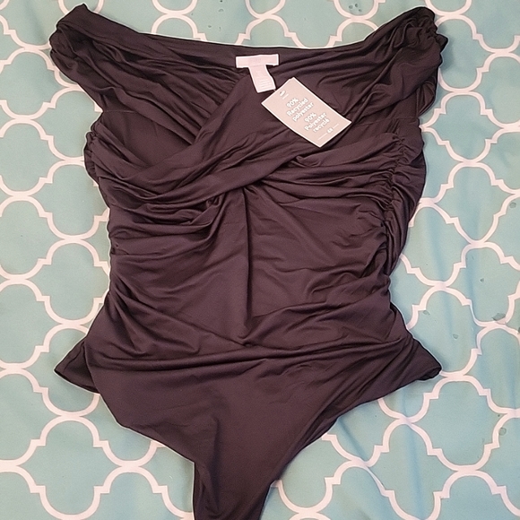 H&M Ruched Body Suit - Picture 1 of 2